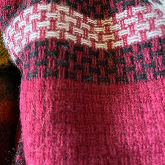 Scarves - Picture 4 of 5